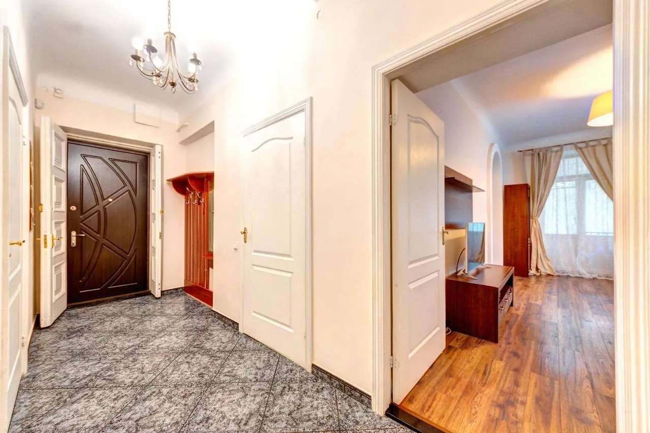 Comfortable Apartment Klovs'Kyi Descent, 13 Kiev Oekraïne